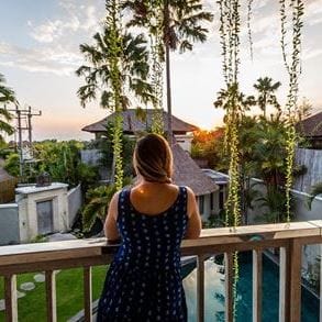https://dm5802aeq6i53.cloudfront.net/Instagram/Bali/2016-11-16+22.17.28+1384840291122791136_villabalilife+(Copy)+(Copy).jpg